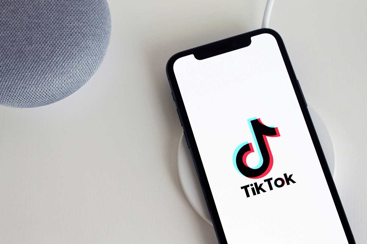tiktok-iphone